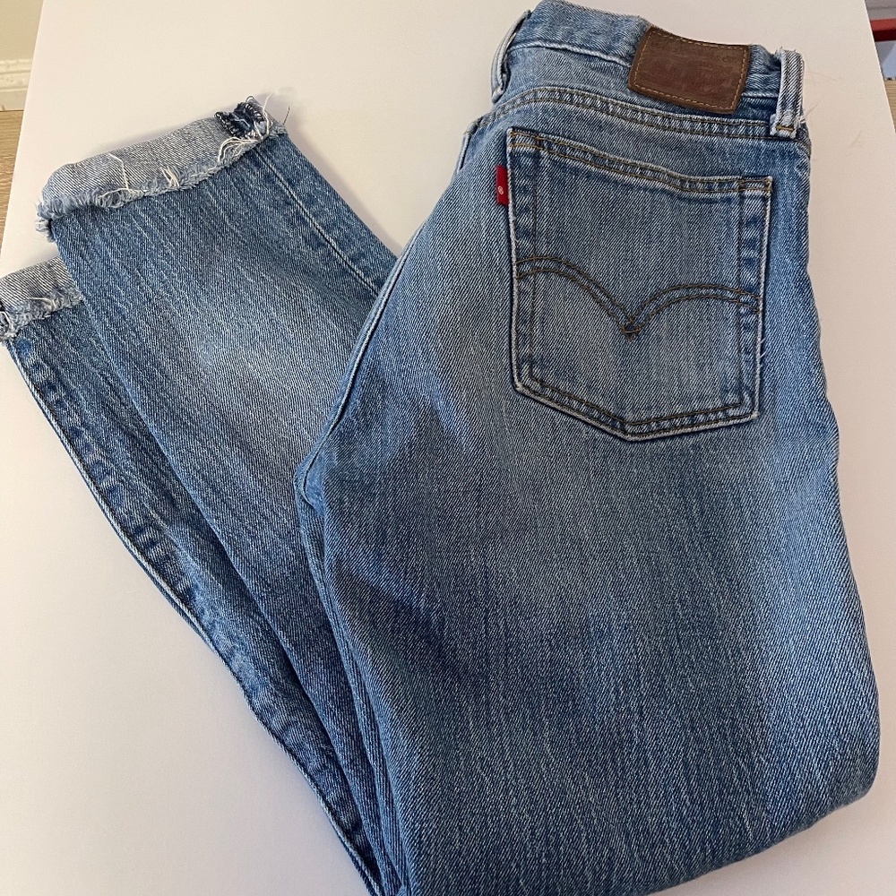Levi’s wedgie jeans